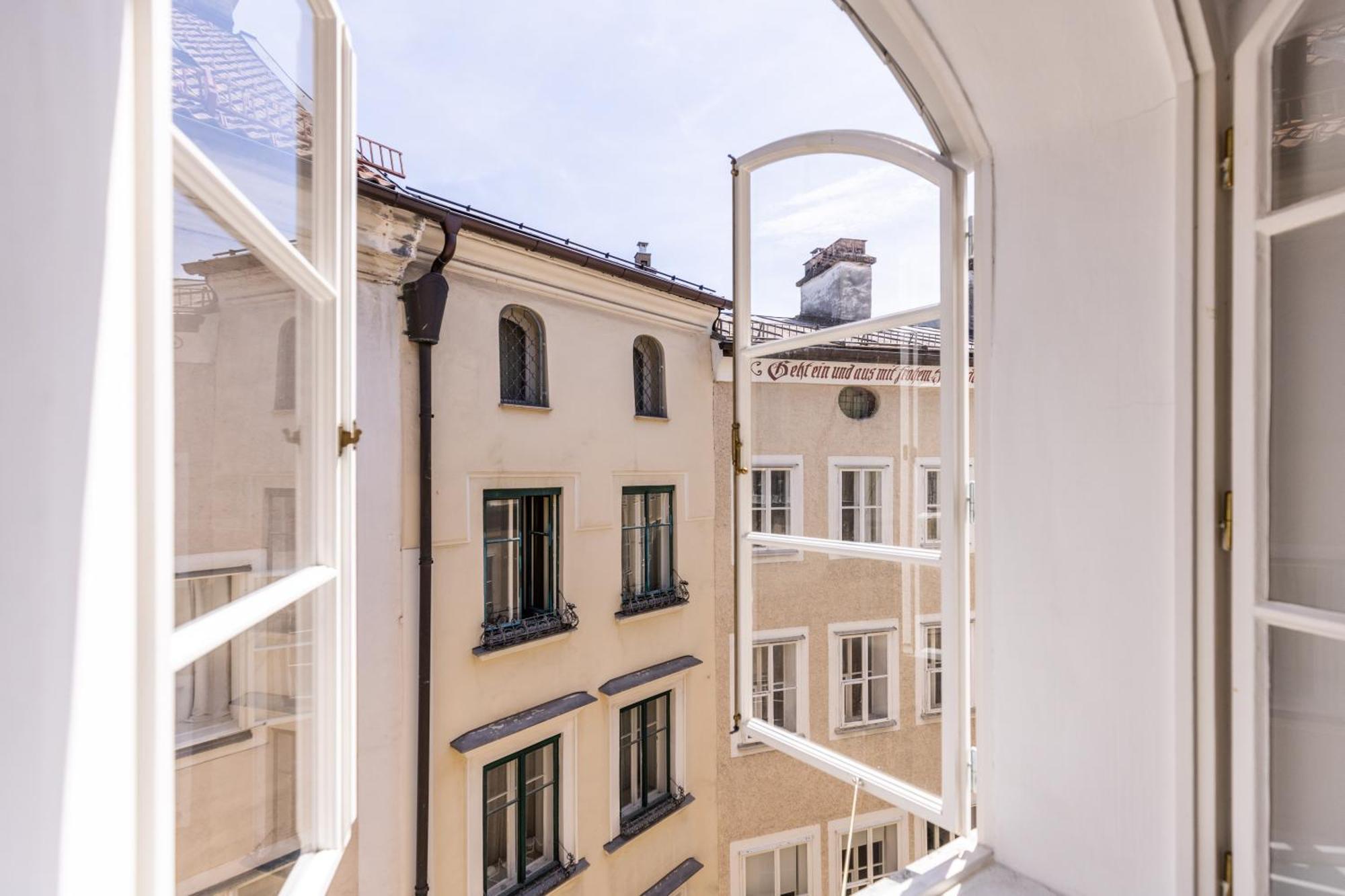 Small Luxury Hotel Goldgasse Salzburg Buitenkant foto
